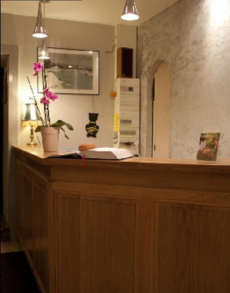 Logis Hotel Les Tilleuls Saint-Cirgues-de-Jordanne Ngoại thất bức ảnh