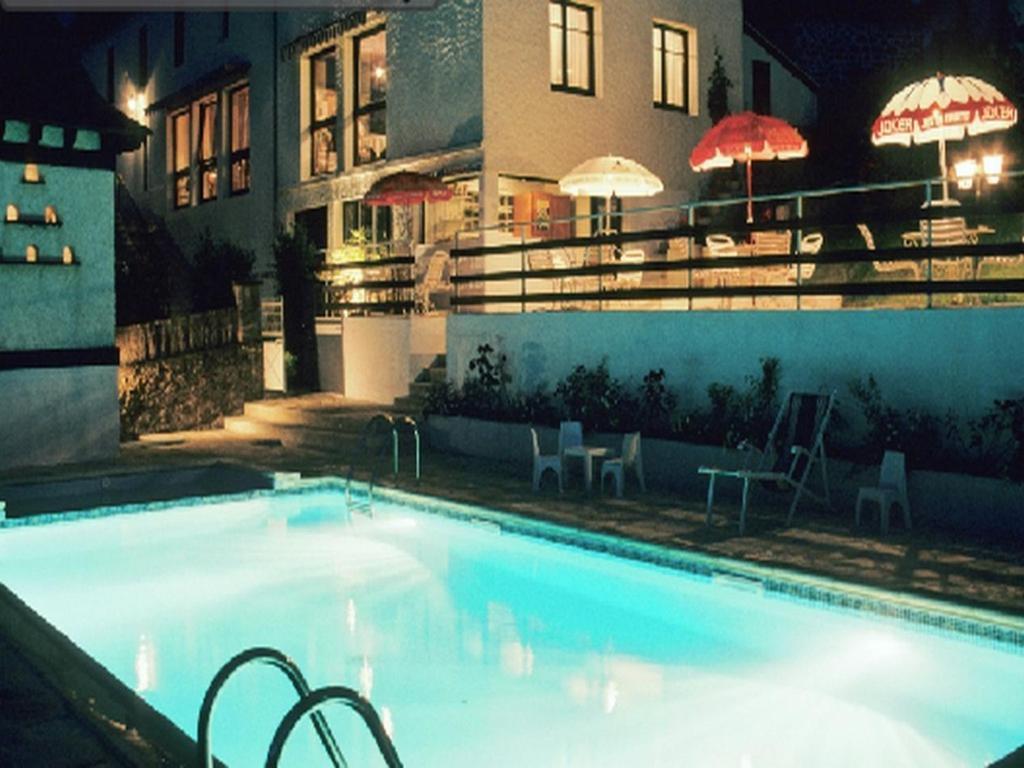 Logis Hotel Les Tilleuls Saint-Cirgues-de-Jordanne Ngoại thất bức ảnh