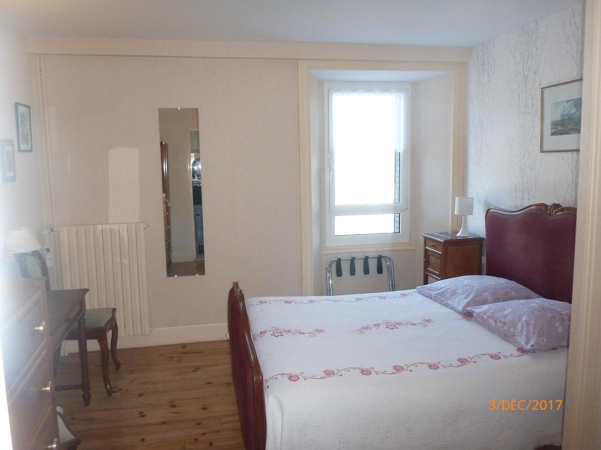 Logis Hotel Les Tilleuls Saint-Cirgues-de-Jordanne Ngoại thất bức ảnh