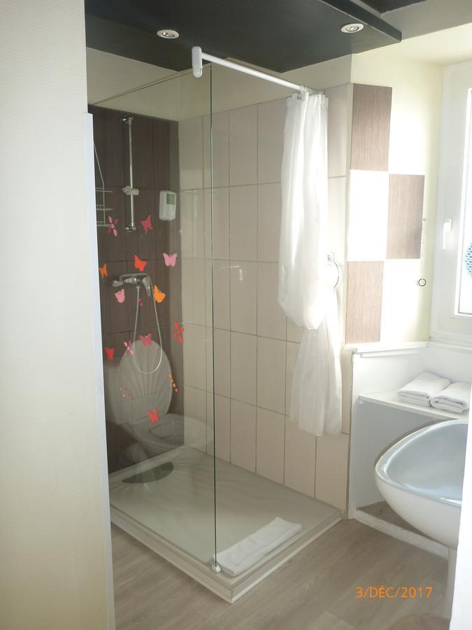 Logis Hotel Les Tilleuls Saint-Cirgues-de-Jordanne Ngoại thất bức ảnh