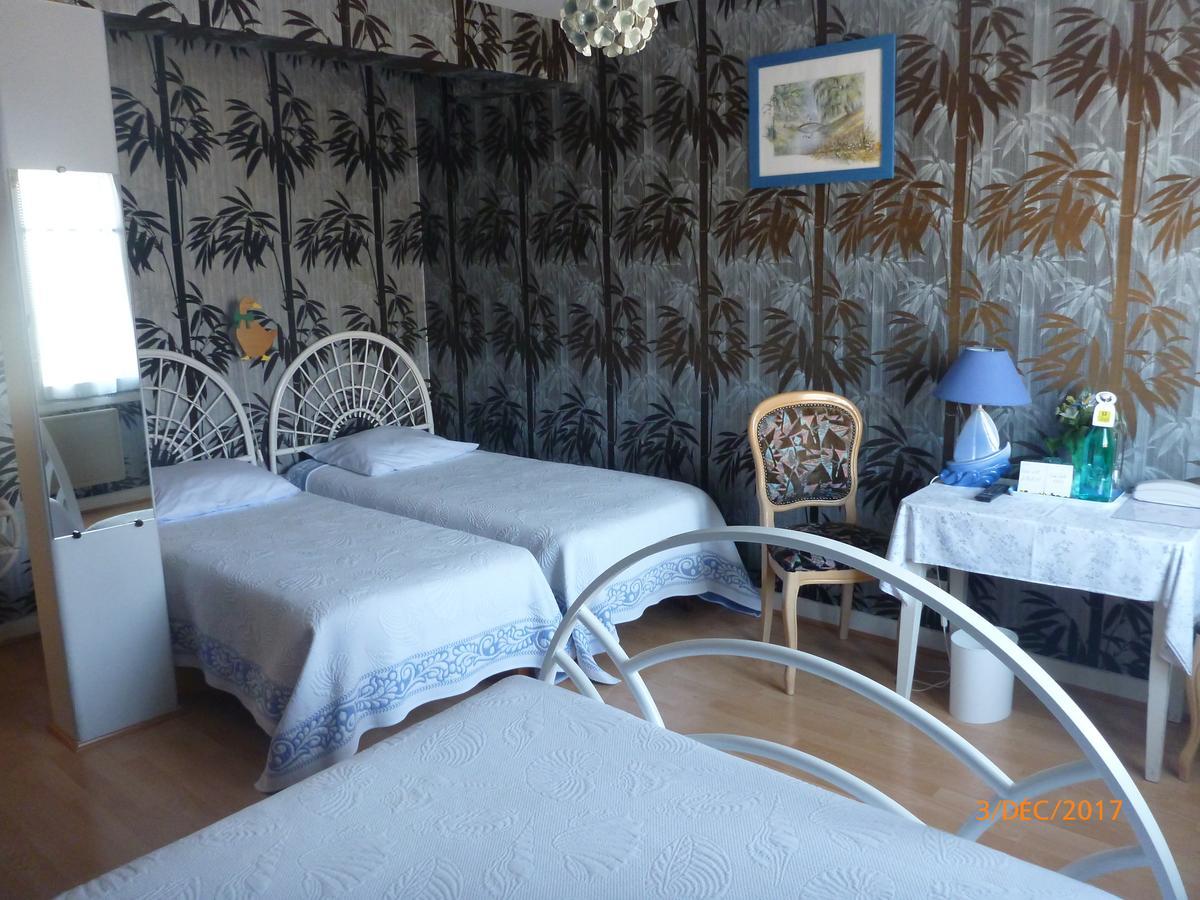 Logis Hotel Les Tilleuls Saint-Cirgues-de-Jordanne Ngoại thất bức ảnh